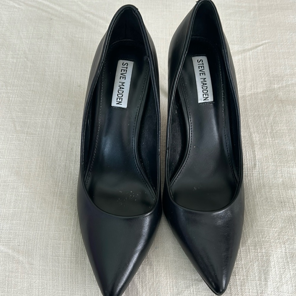 Steve Madden Pump